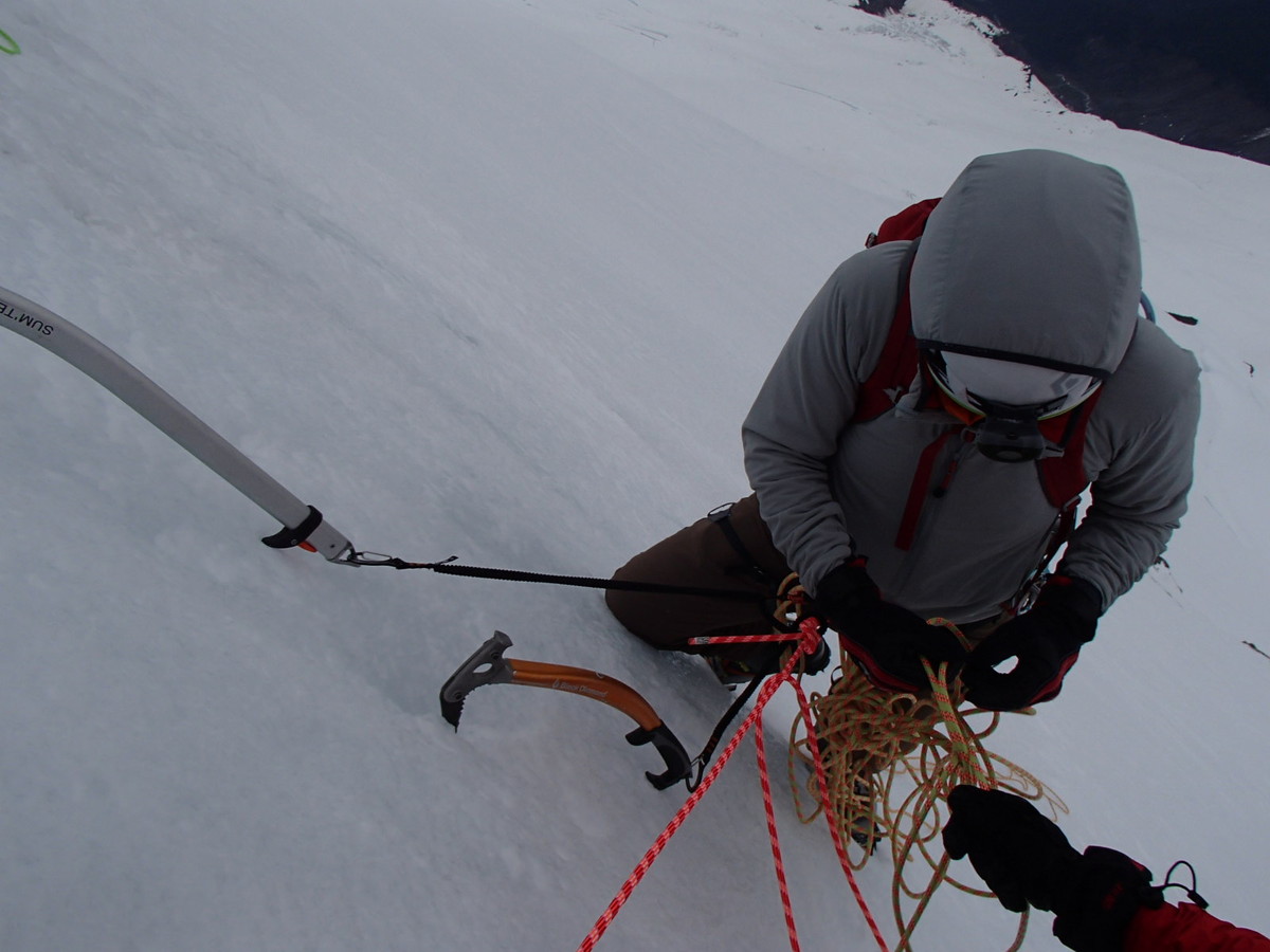 playing with tangled rope