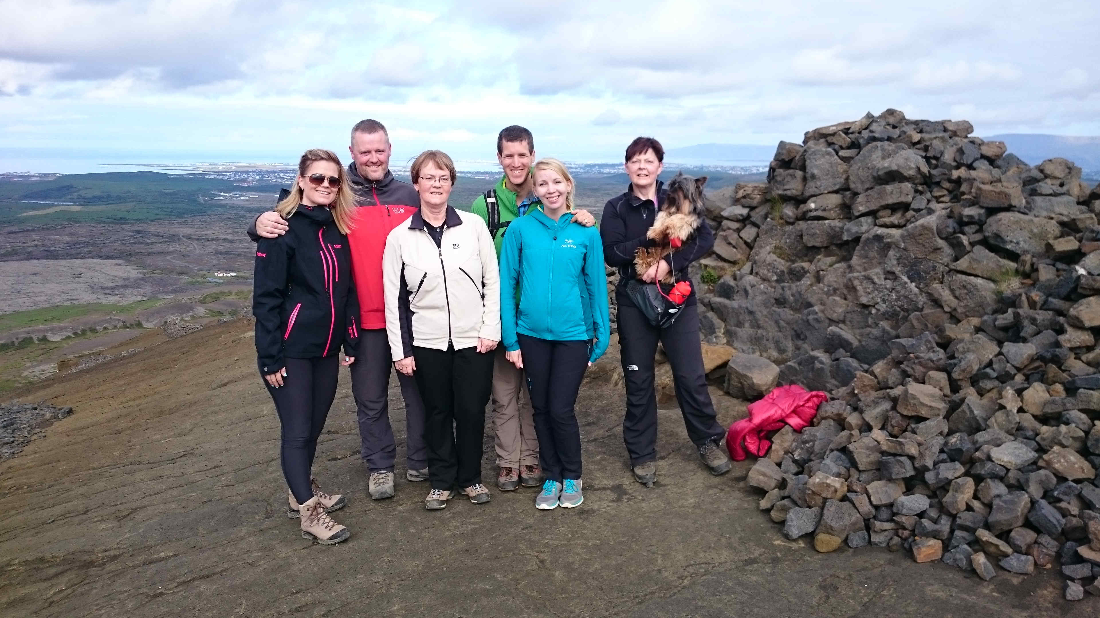 picture of relatives on a big hill